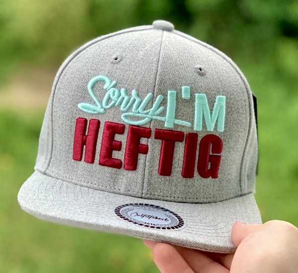 Snapback Cap SORRY I´M HEFTIG, grau